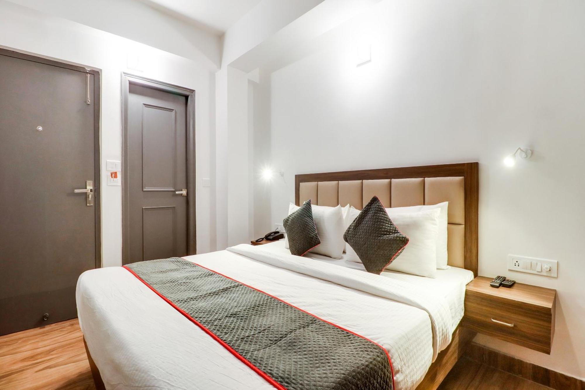 Townhouse Townhouse Clark Inn Patna  Exterior foto